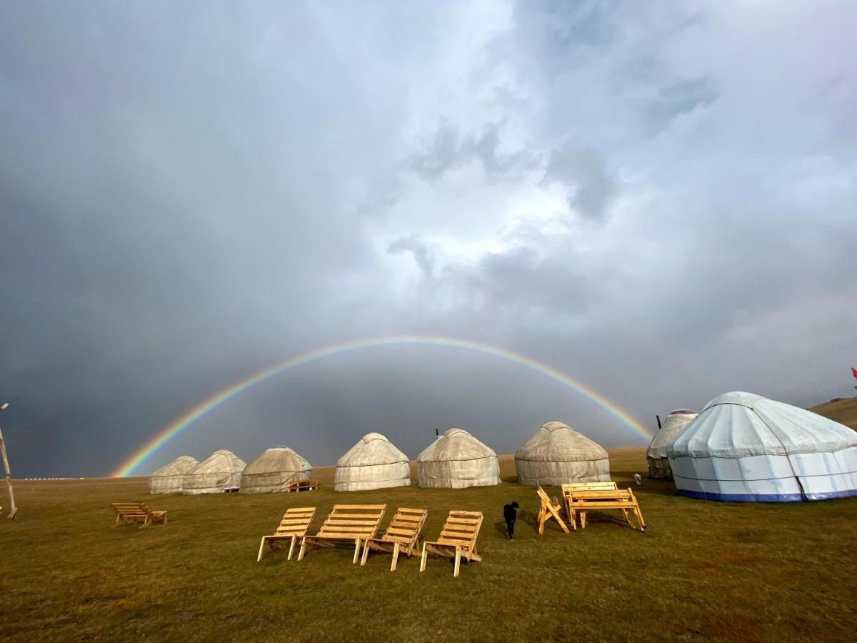 Yurt Camp Ali-Nur At Lake Song-Kol Юрточный Лагерь Али-Нур Озеро Сон-Куль Сон-Куль Кыргызстан Нарын Kyrgyzstan Naryn Exterior foto
